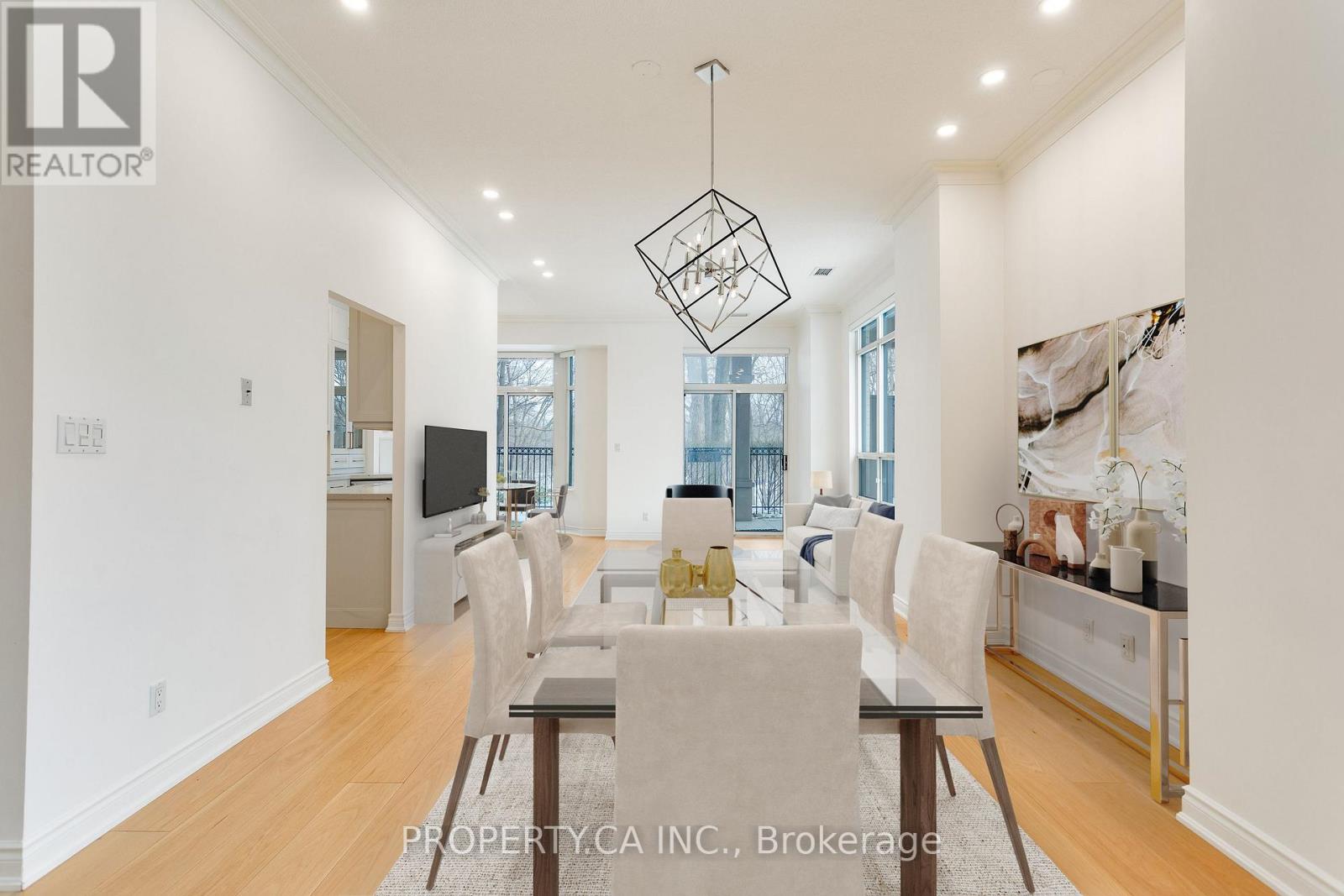 #105 2 ABERFOYLE CRESCENT - 4