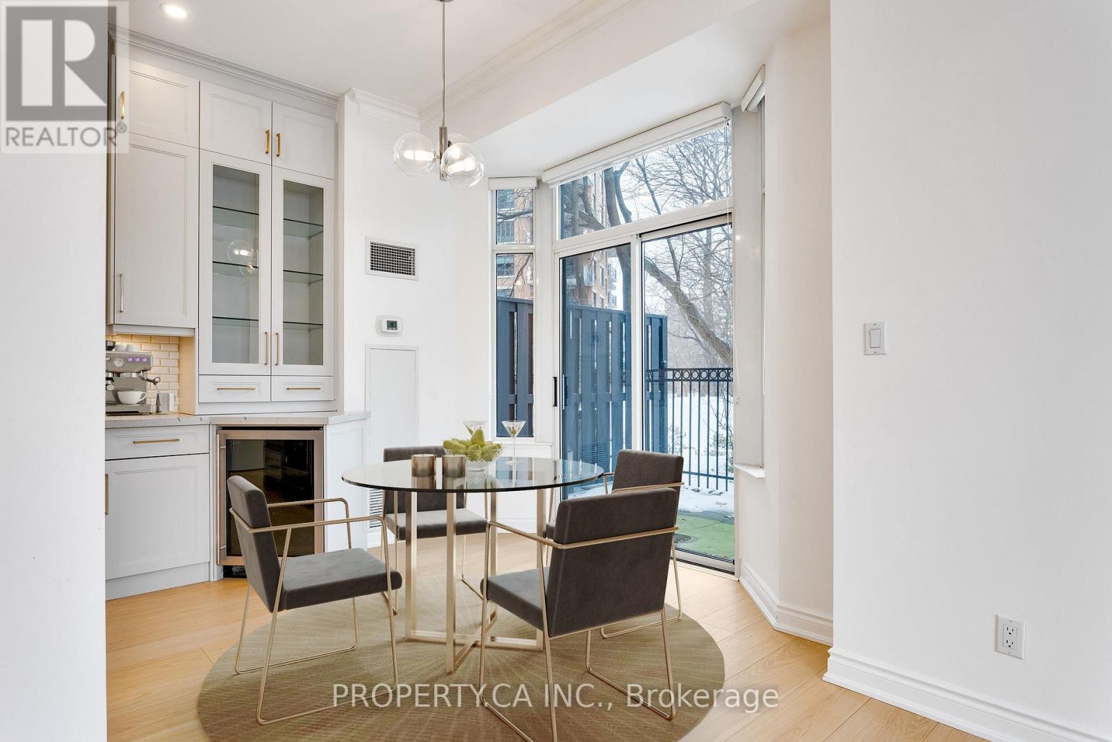 #105 2 ABERFOYLE CRESCENT - 8