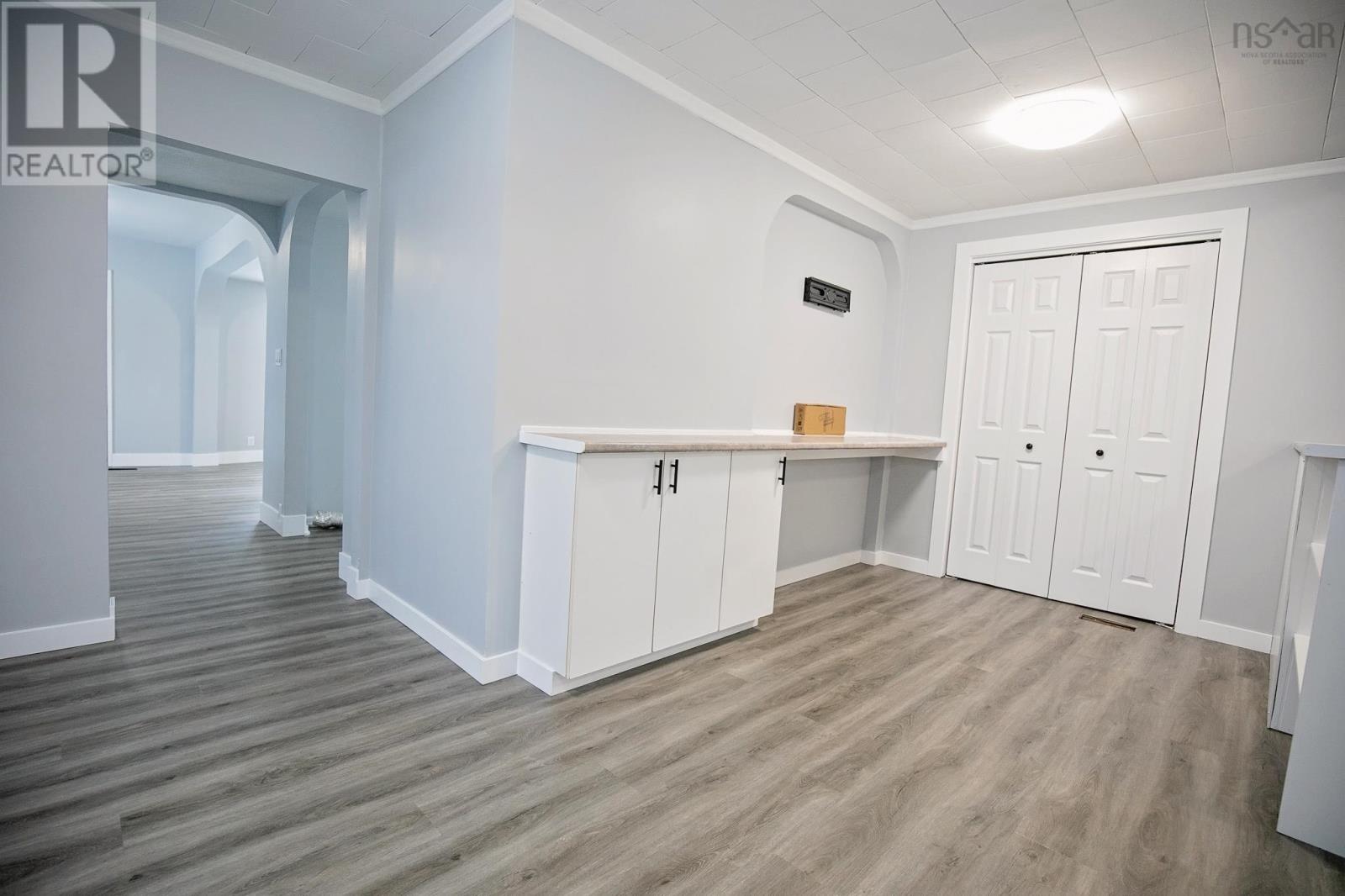 Property 20 of 45 of 32 Douglas Avenue