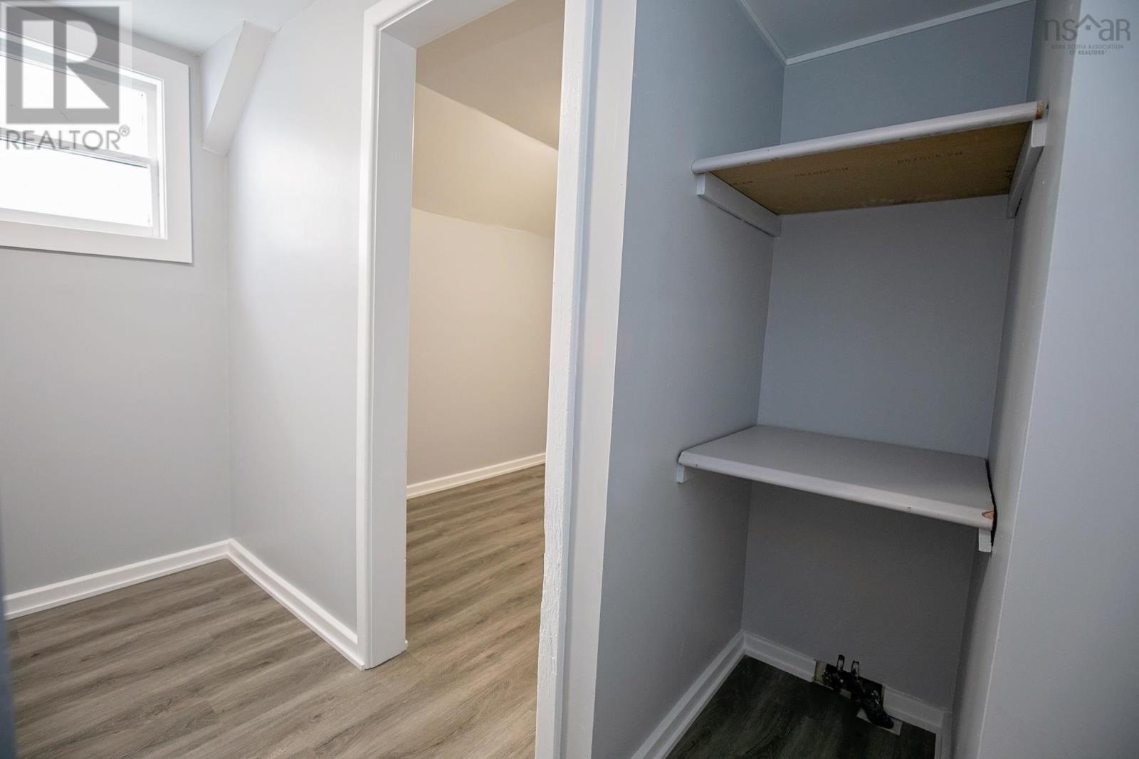 Property 39 of 45 of 32 Douglas Avenue