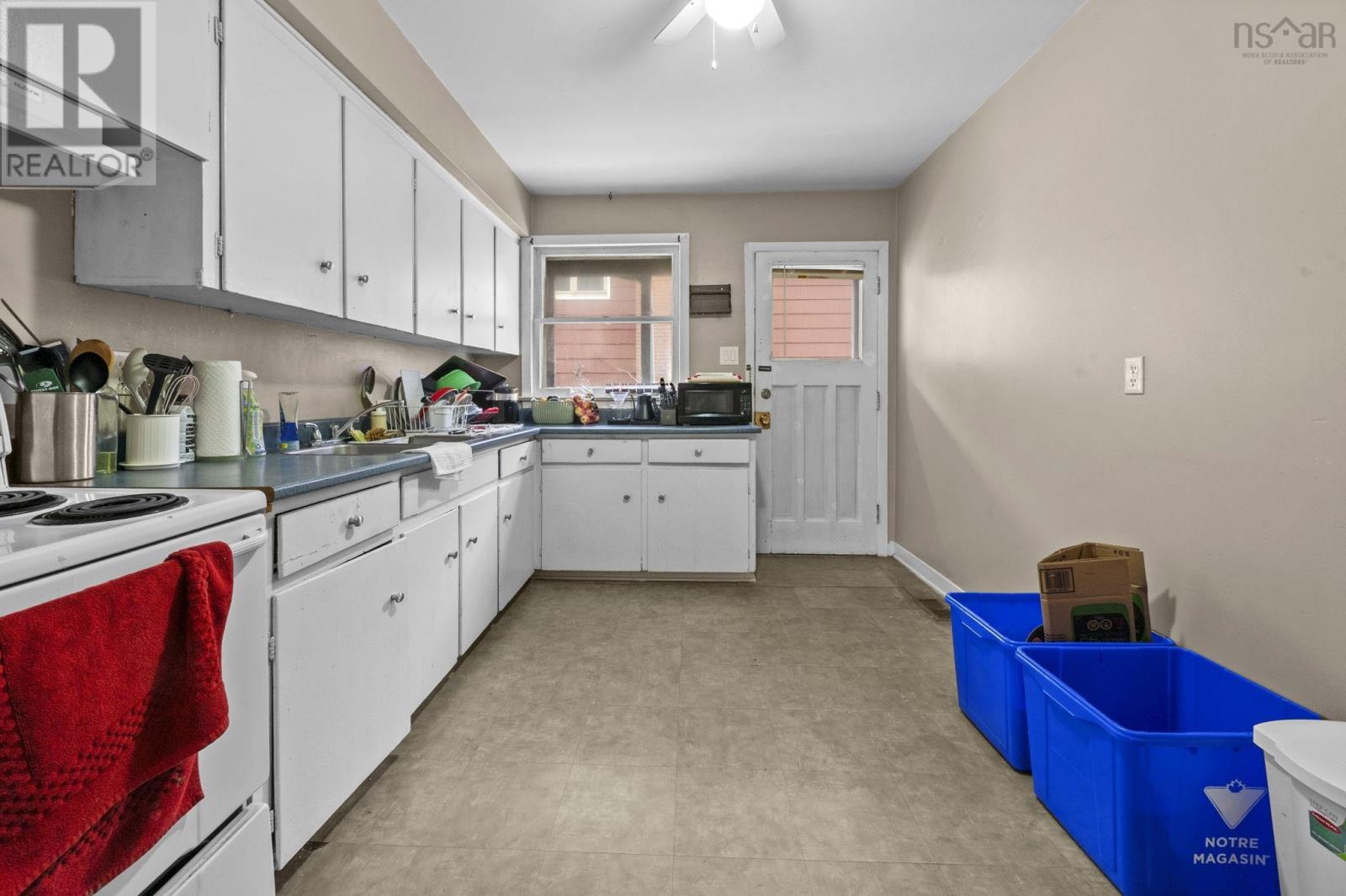 Property 11 of 27 of 11 Foston Street