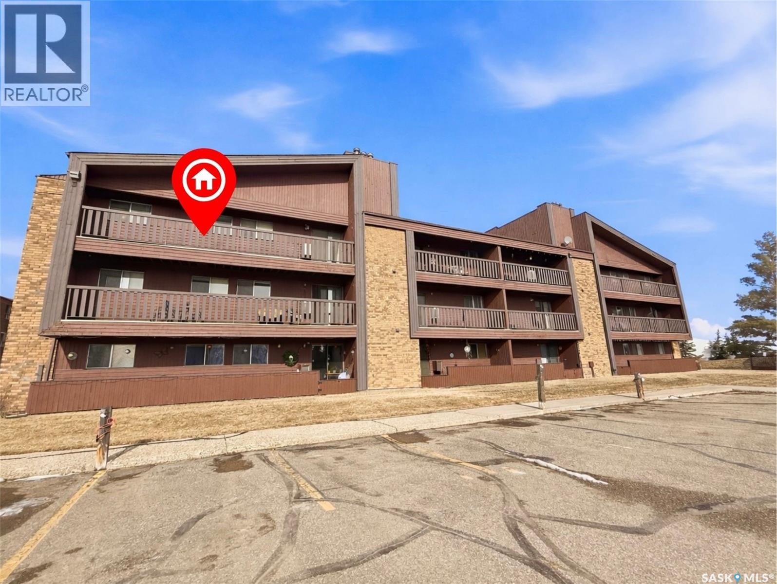 301 1110 9th AVENUE NE, Swift Current, Saskatchewan