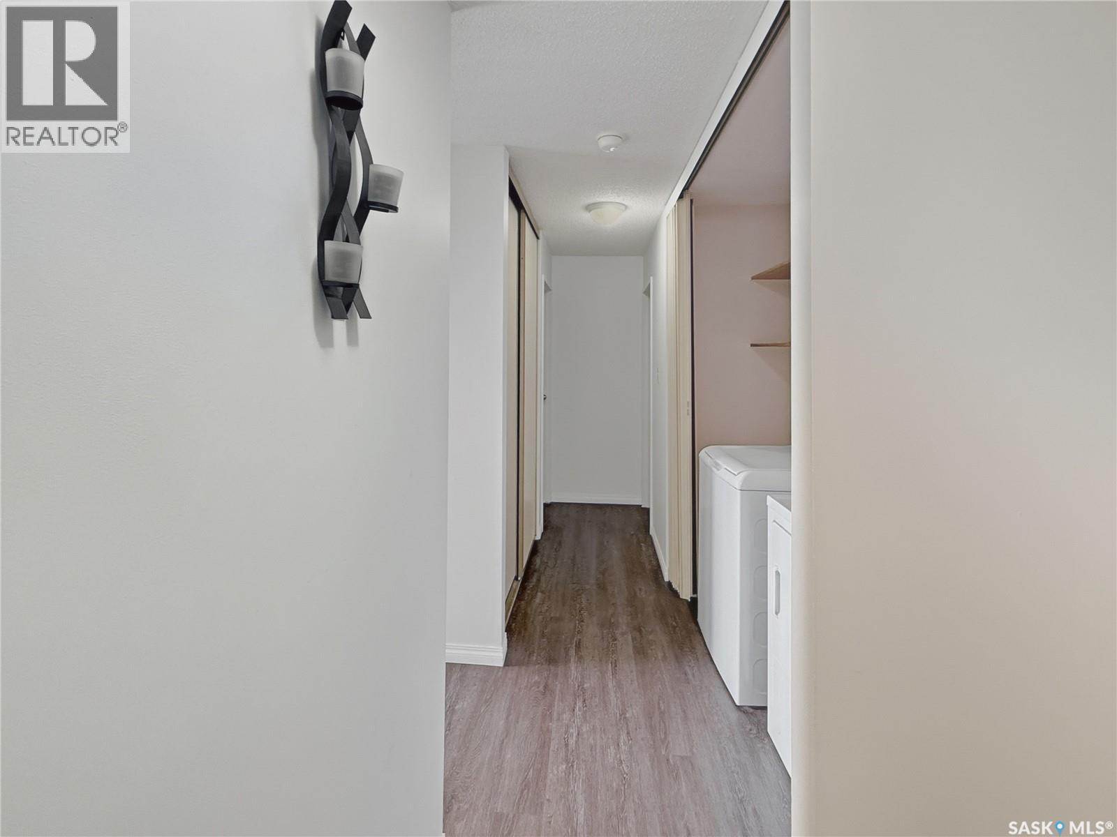 Single Family House Low rise for Sale in   th AVENUE NE Swift Current 