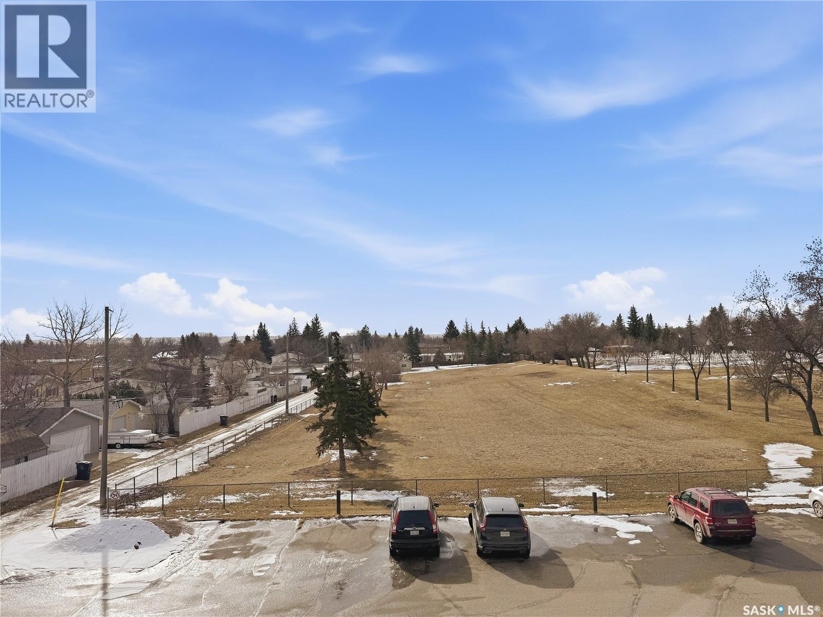 Single Family House Low rise for Sale in   th AVENUE NE Swift Current 