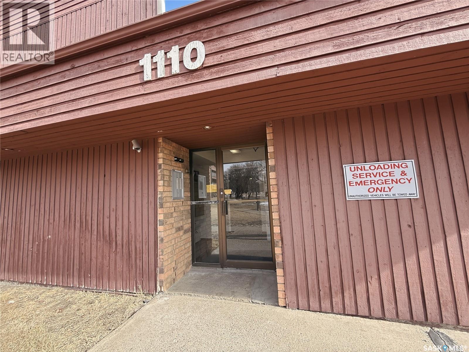 Single Family House Low rise for Sale in   th AVENUE NE Swift Current 