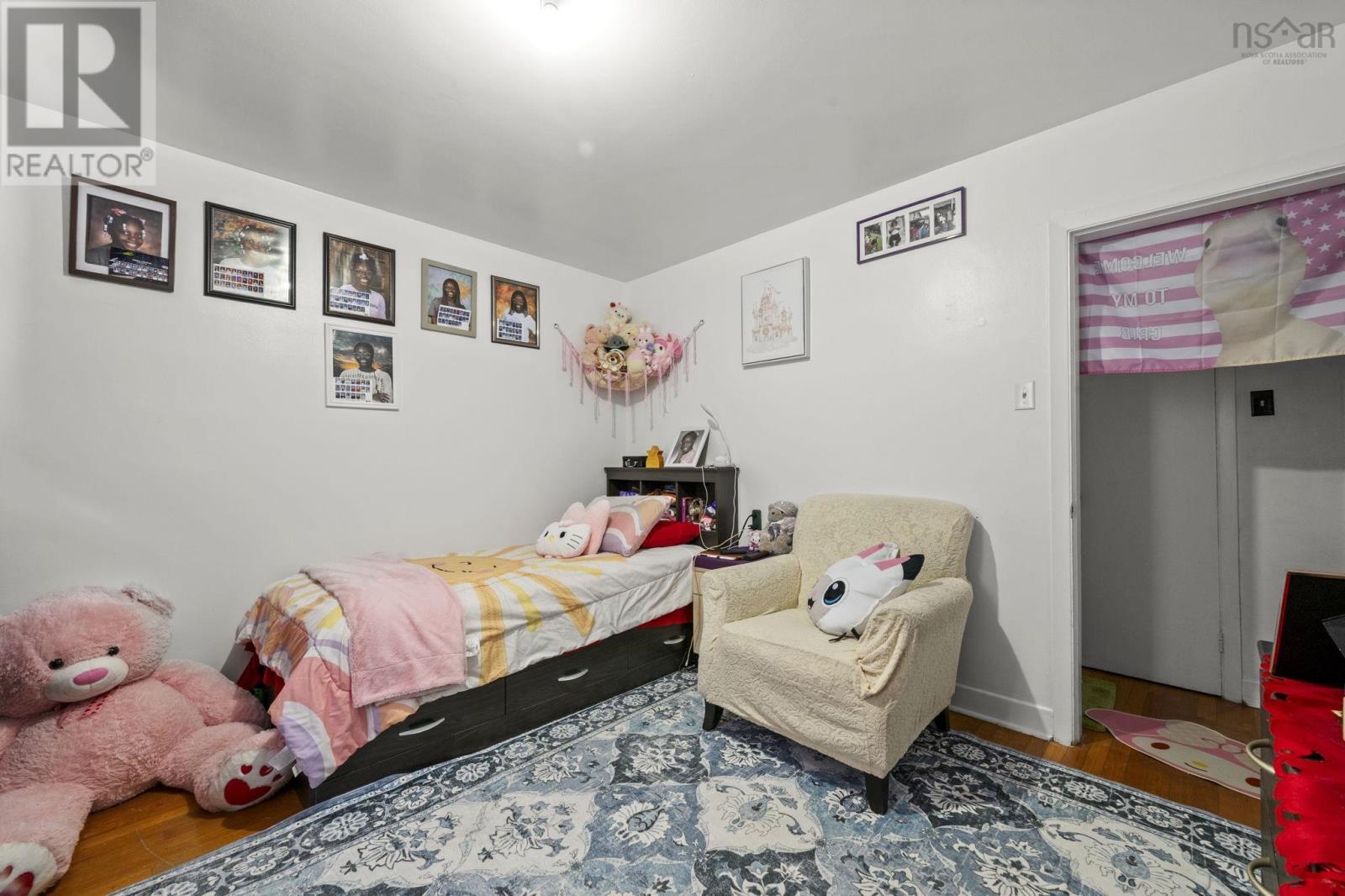 Property 7 of 27 of 11 Foston Street