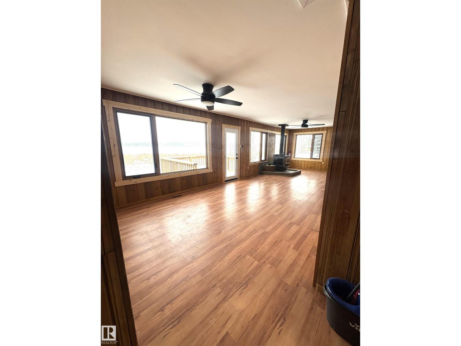 490 & 492 Lakeview Drive - 24