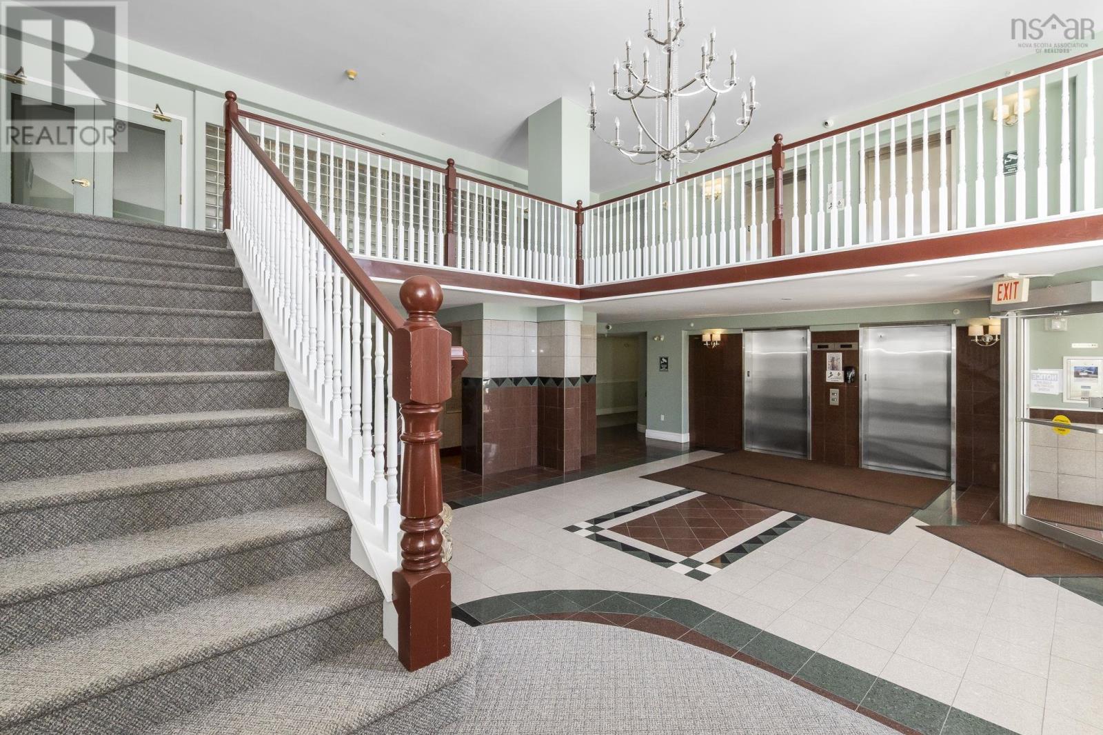 Property 25 of 34 of 405 429 Parkland Drive