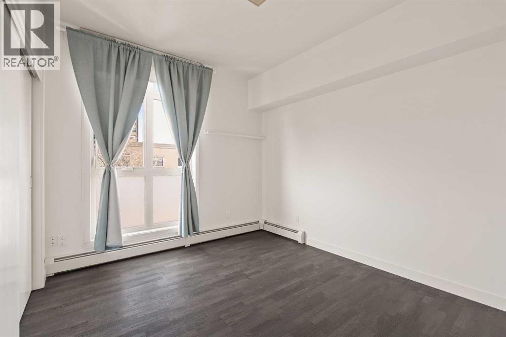 Single Family House for Sale in    Avenue SW Mission Calgary 