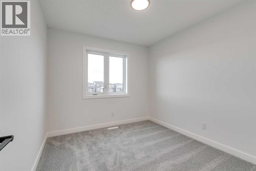 Single Family House for Sale in  Hotchkiss Manor SE Hotchkiss Calgary 