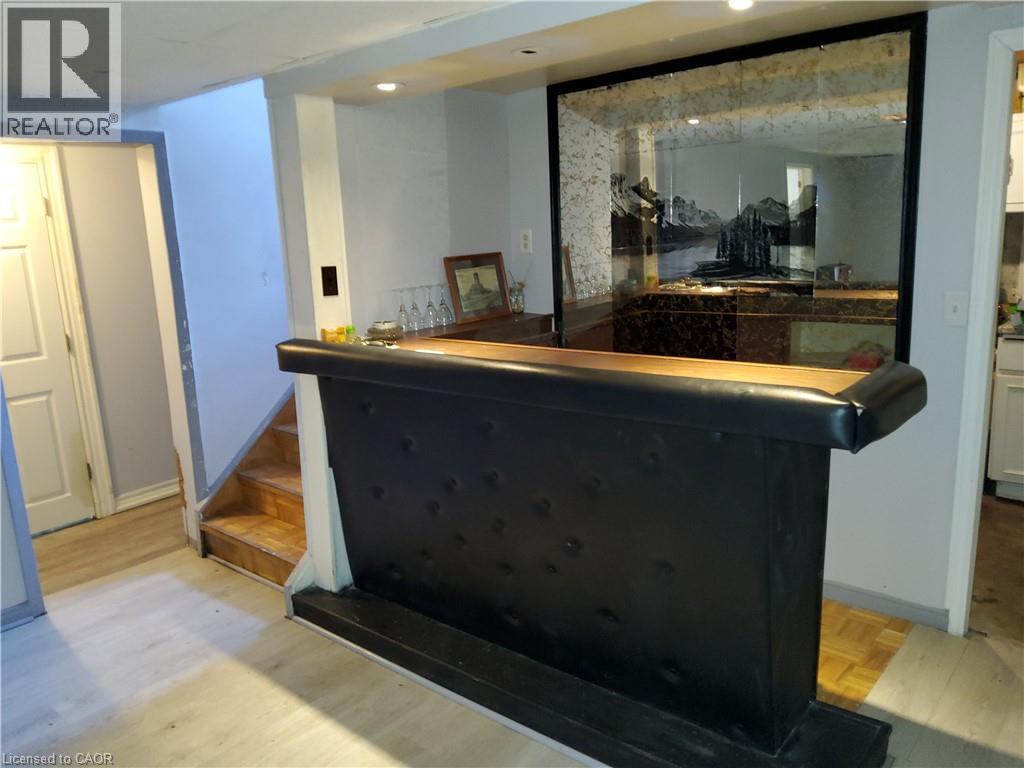 7 USHER STREET - 10