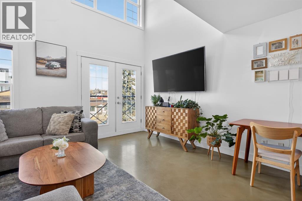 Single Family House Loft for Sale in    Avenue SW Garrison Woods Calgary 