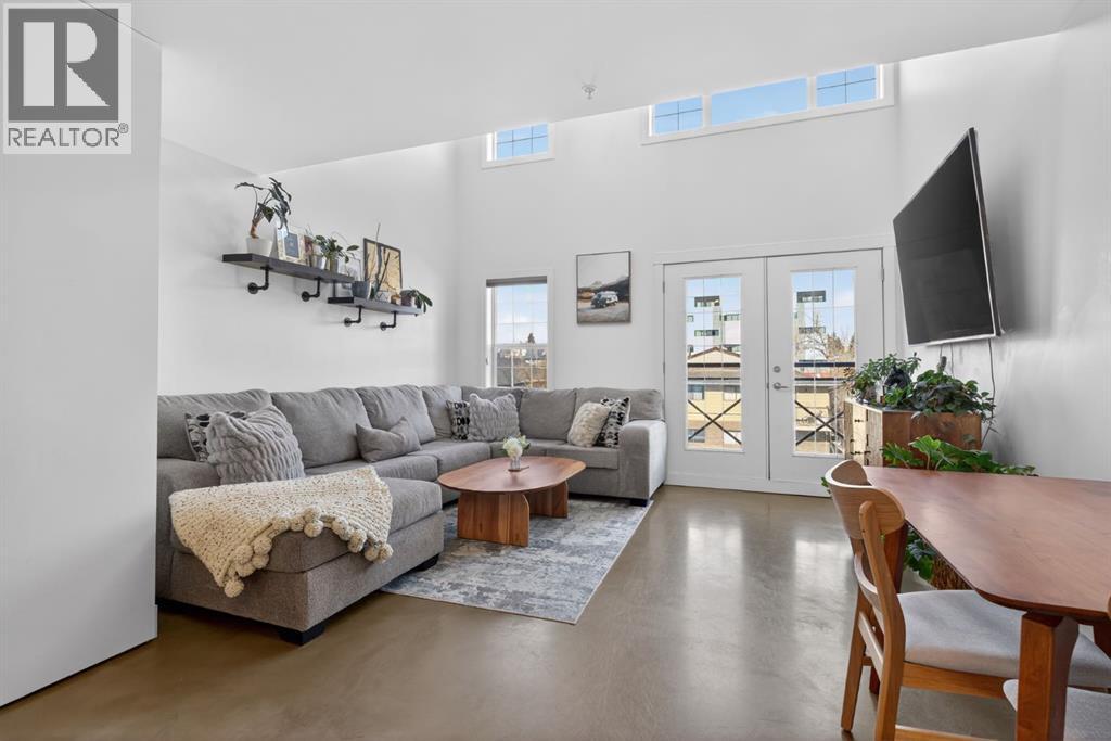 Single Family House Loft for Sale in    Avenue SW Garrison Woods Calgary 