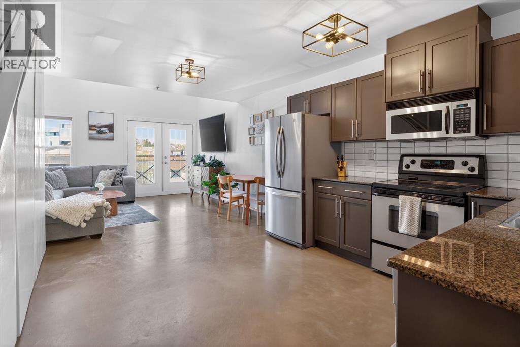 Single Family House Loft for Sale in    Avenue SW Garrison Woods Calgary 