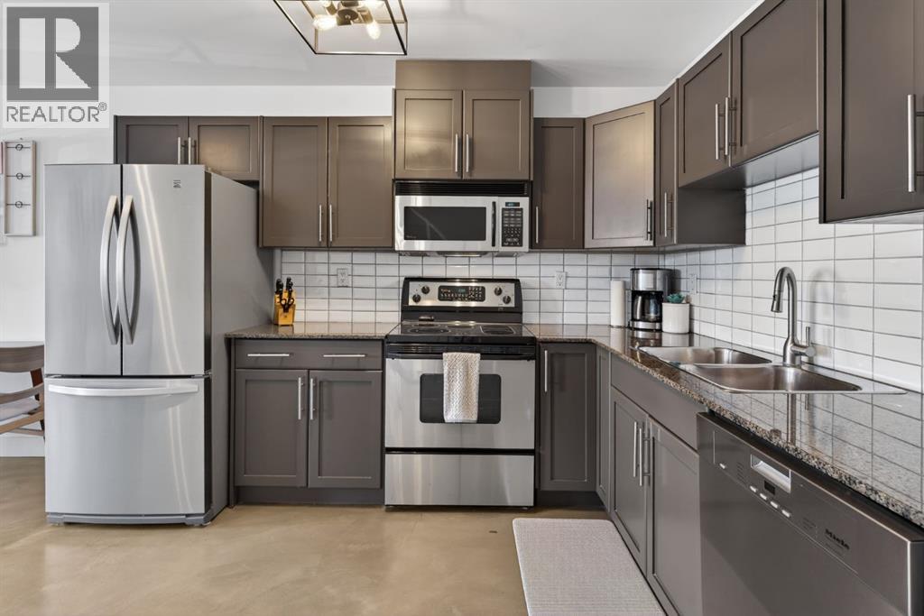 Single Family House Loft for Sale in    Avenue SW Garrison Woods Calgary 