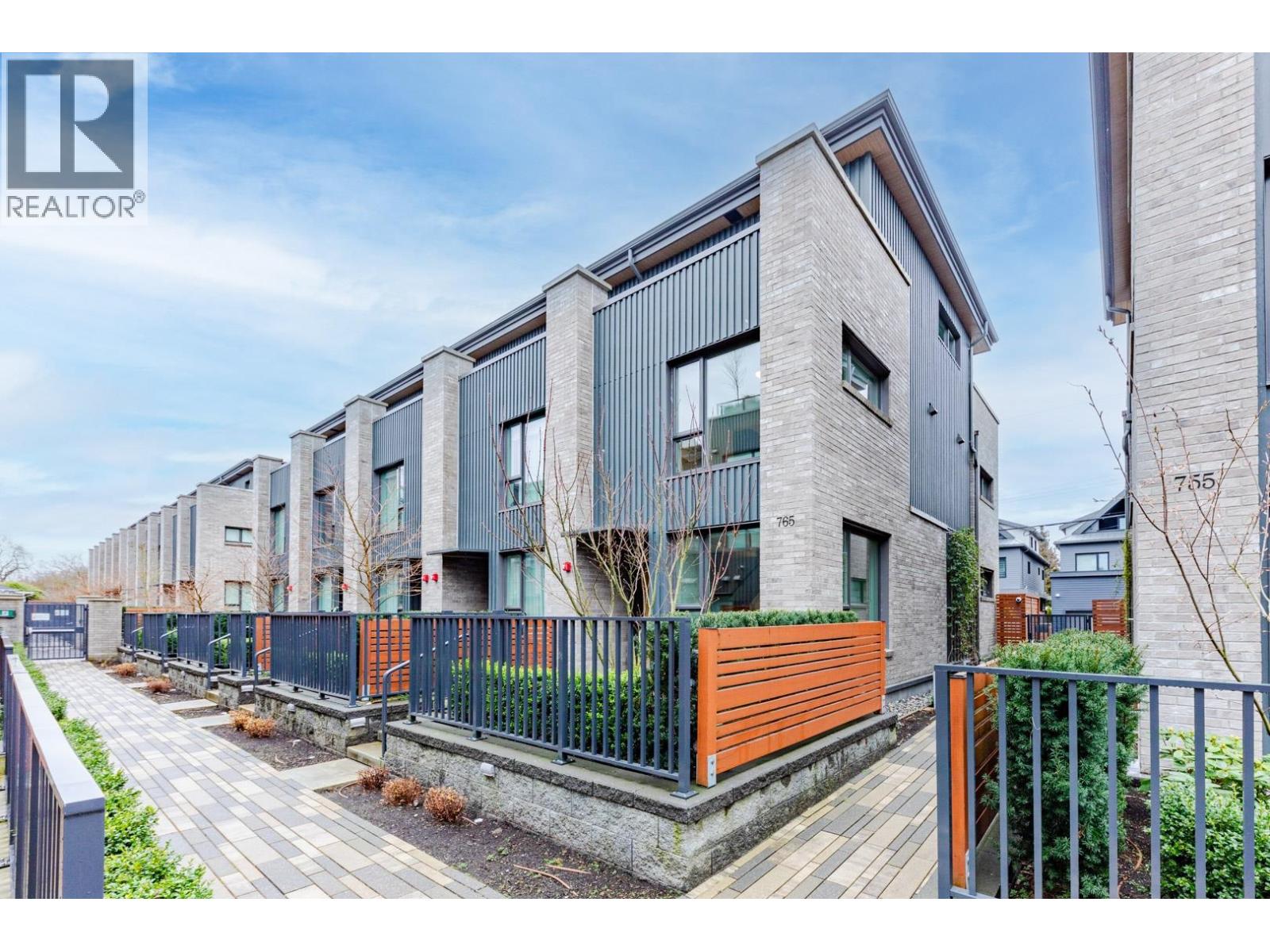 131 765 W 49TH AVENUE, Vancouver