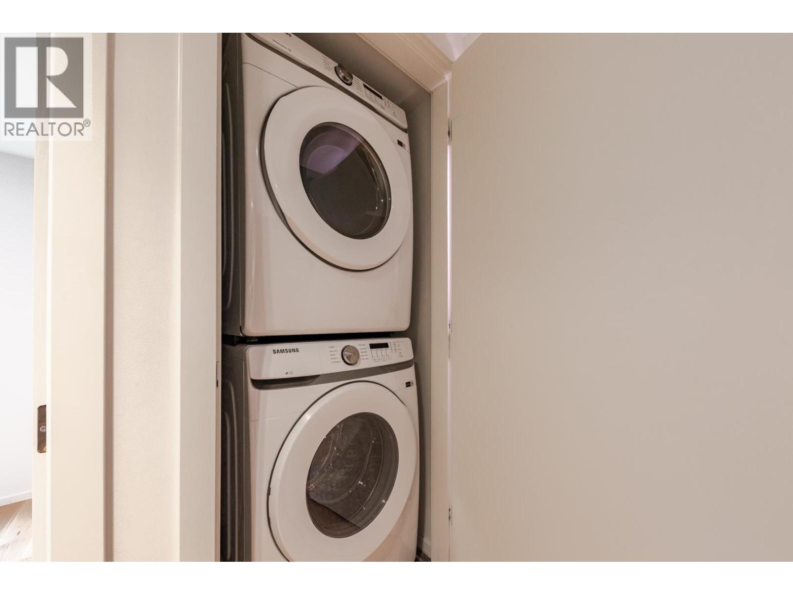 131 765 W 49TH AVENUE, Vancouver