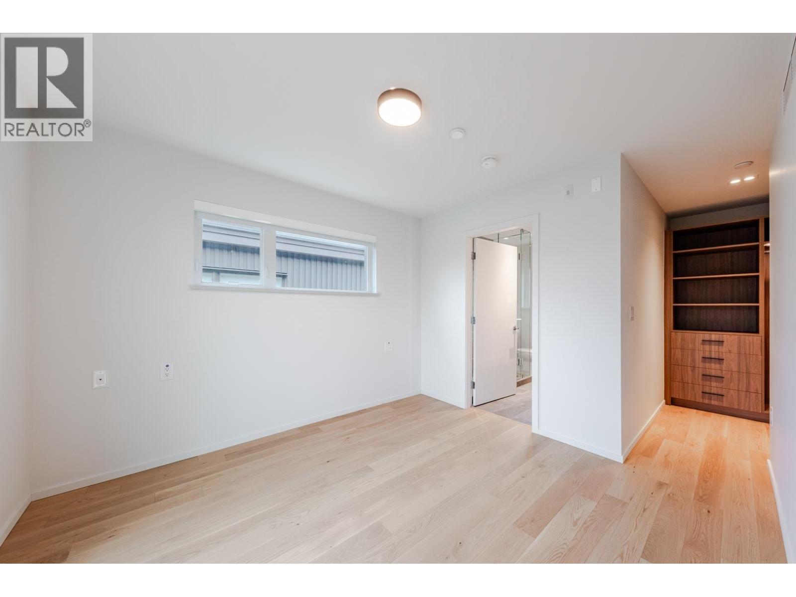 131 765 W 49TH AVENUE, Vancouver