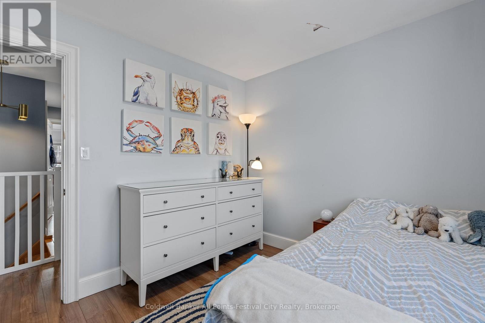 56 WELLINGTON STREET S - 26
