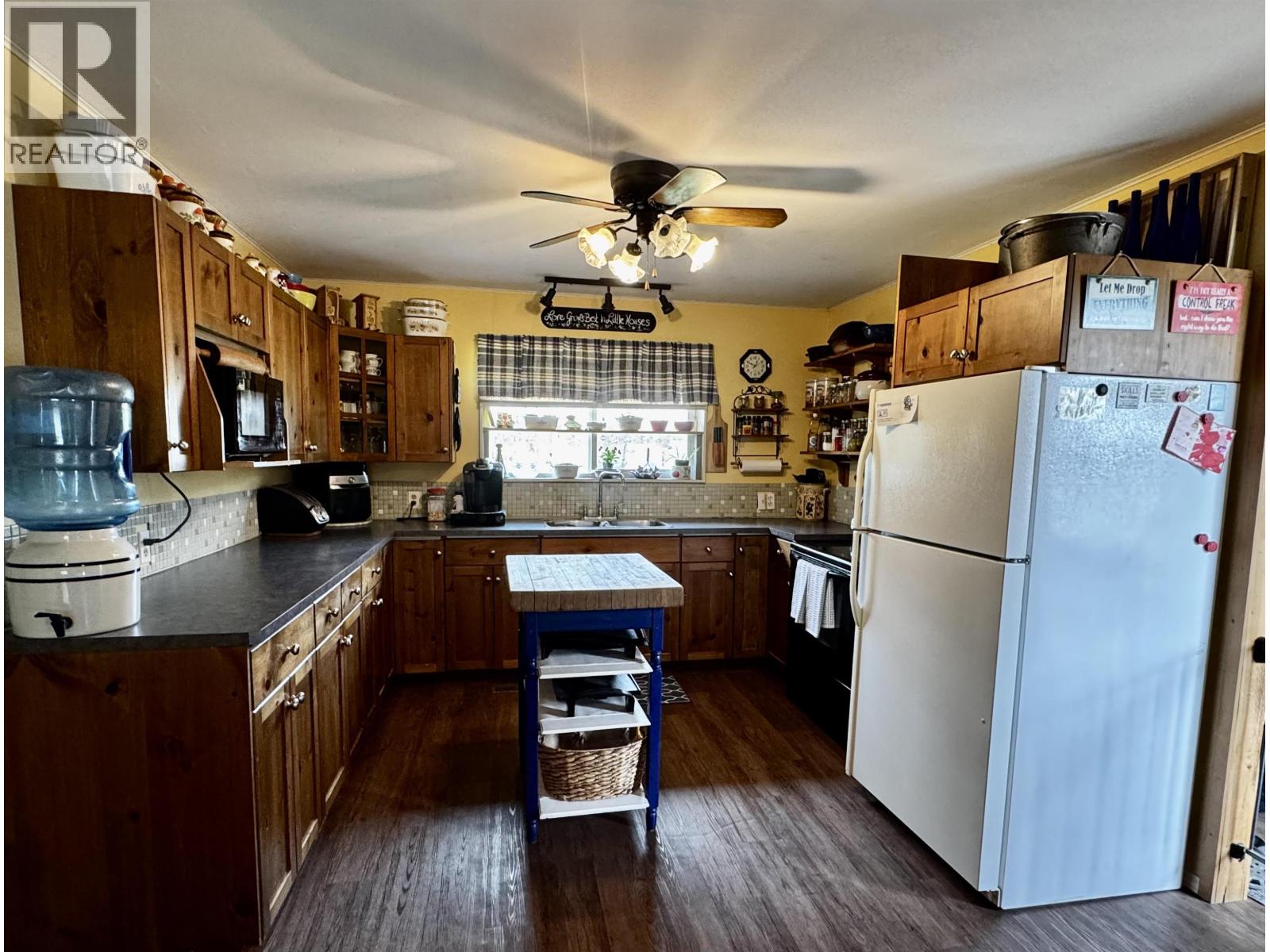 7048 S NETHERLAND ROAD, Lone Butte