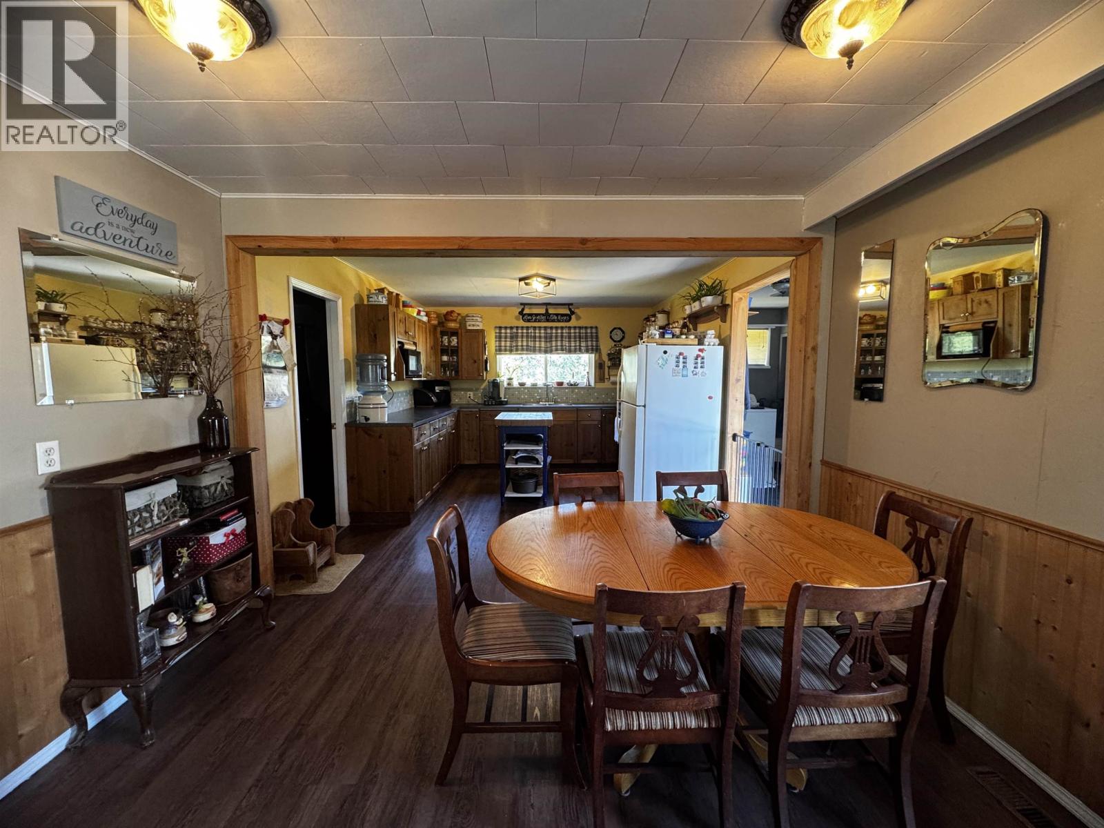 7048 S NETHERLAND ROAD, Lone Butte