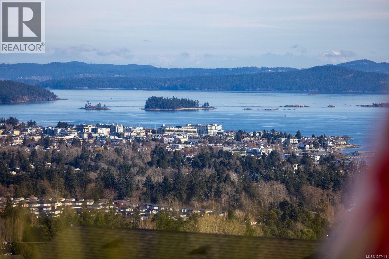 1736 Mayneview Terr, North Saanich