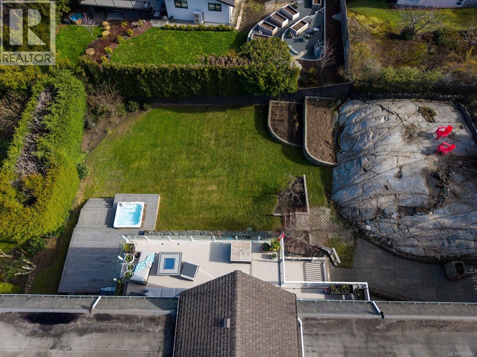 1736 Mayneview Terr, North Saanich