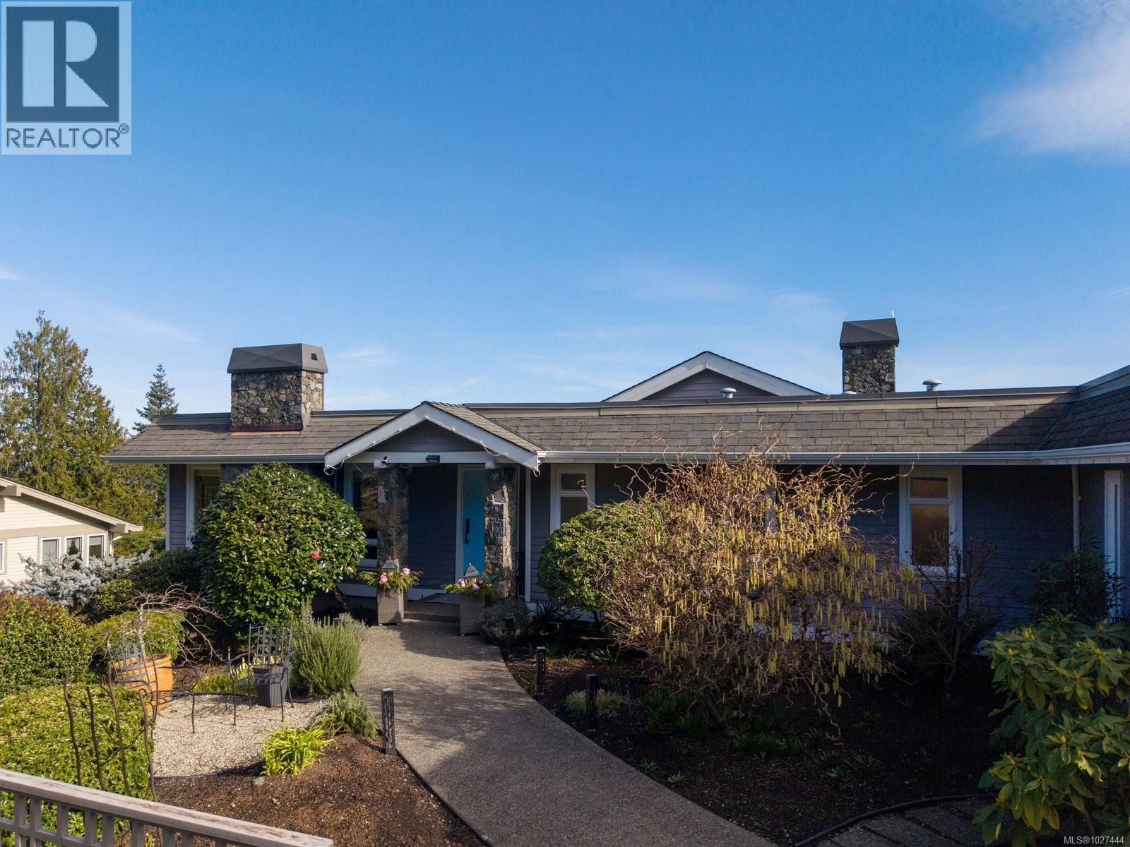 1736 Mayneview Terr, North Saanich
