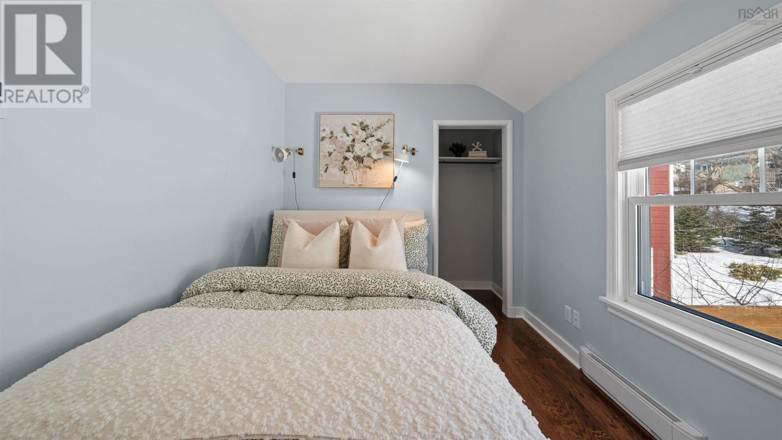 Property 21 of 38 of 3815 Memorial Drive