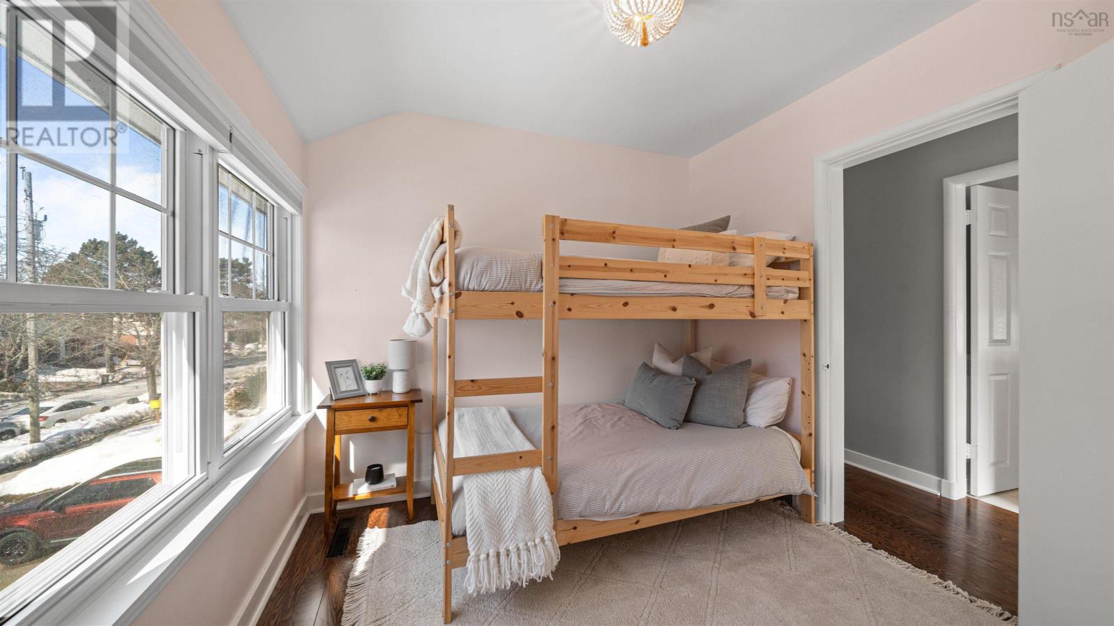 Property 16 of 38 of 3815 Memorial Drive