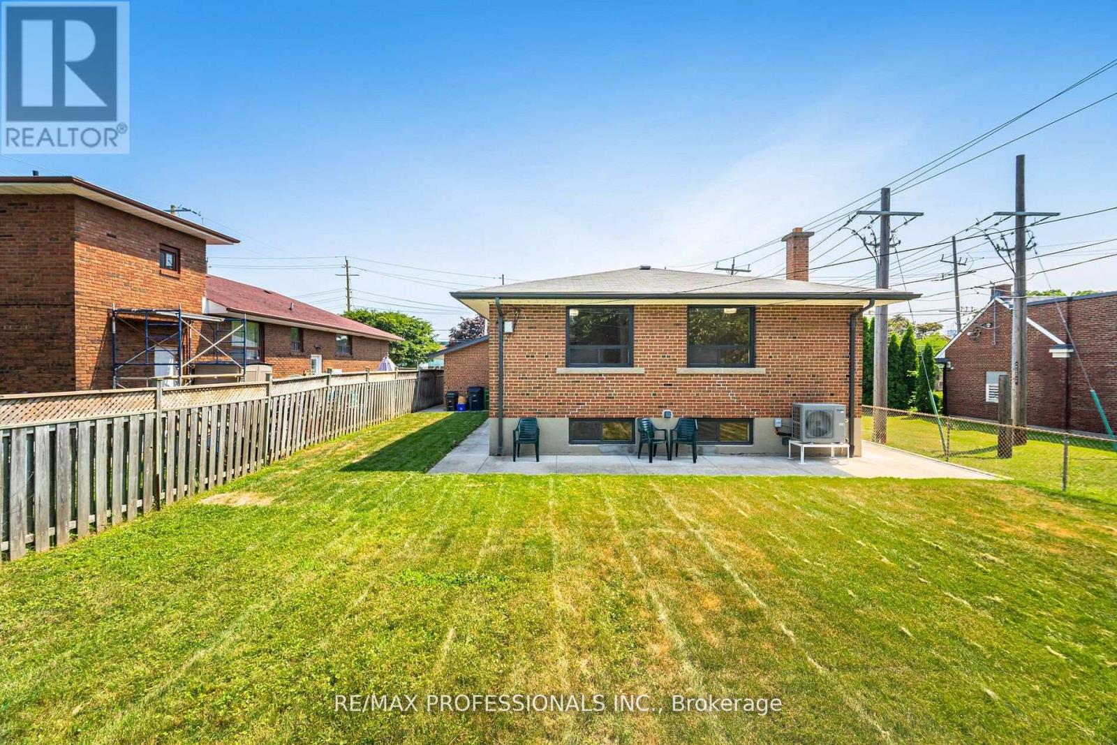 718 ROYAL YORK ROAD,Toronto (Stonegate-Queensway),,