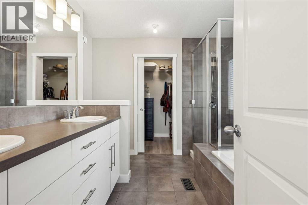 36 Sunrise Crescent, Cochrane