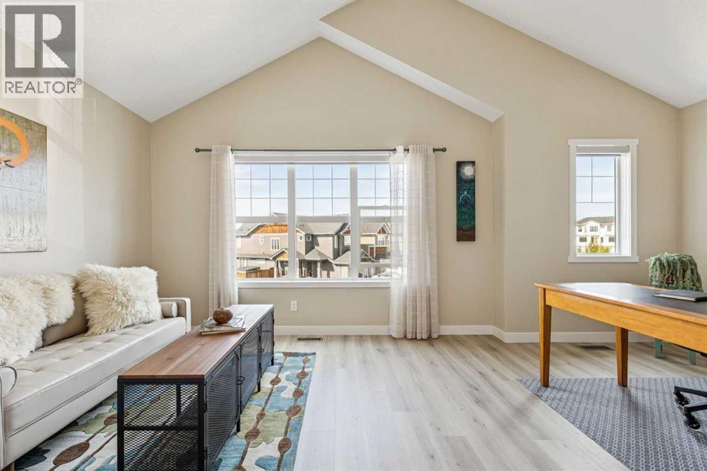 36 Sunrise Crescent, Cochrane