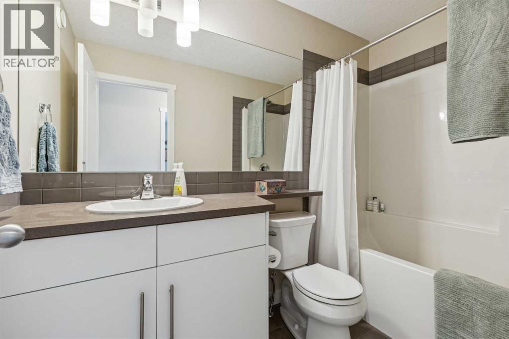 36 Sunrise Crescent, Cochrane