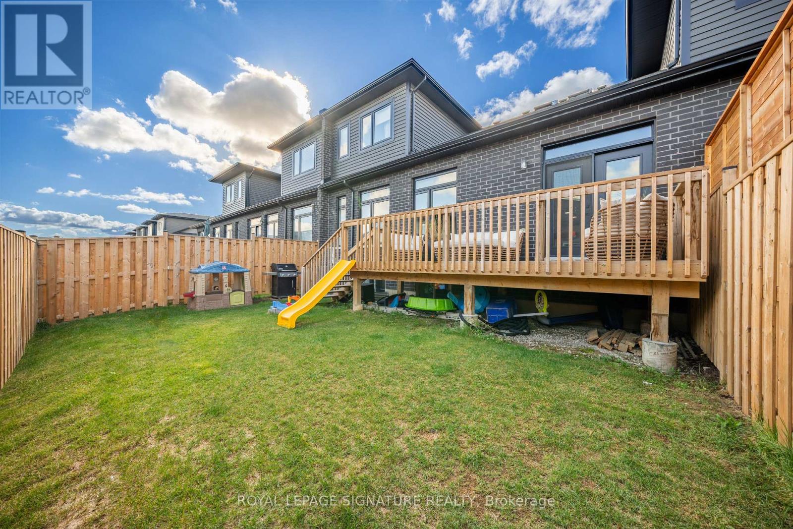 Single Family House for Sale in  WELCH LANE Hamilton (Mountview) 