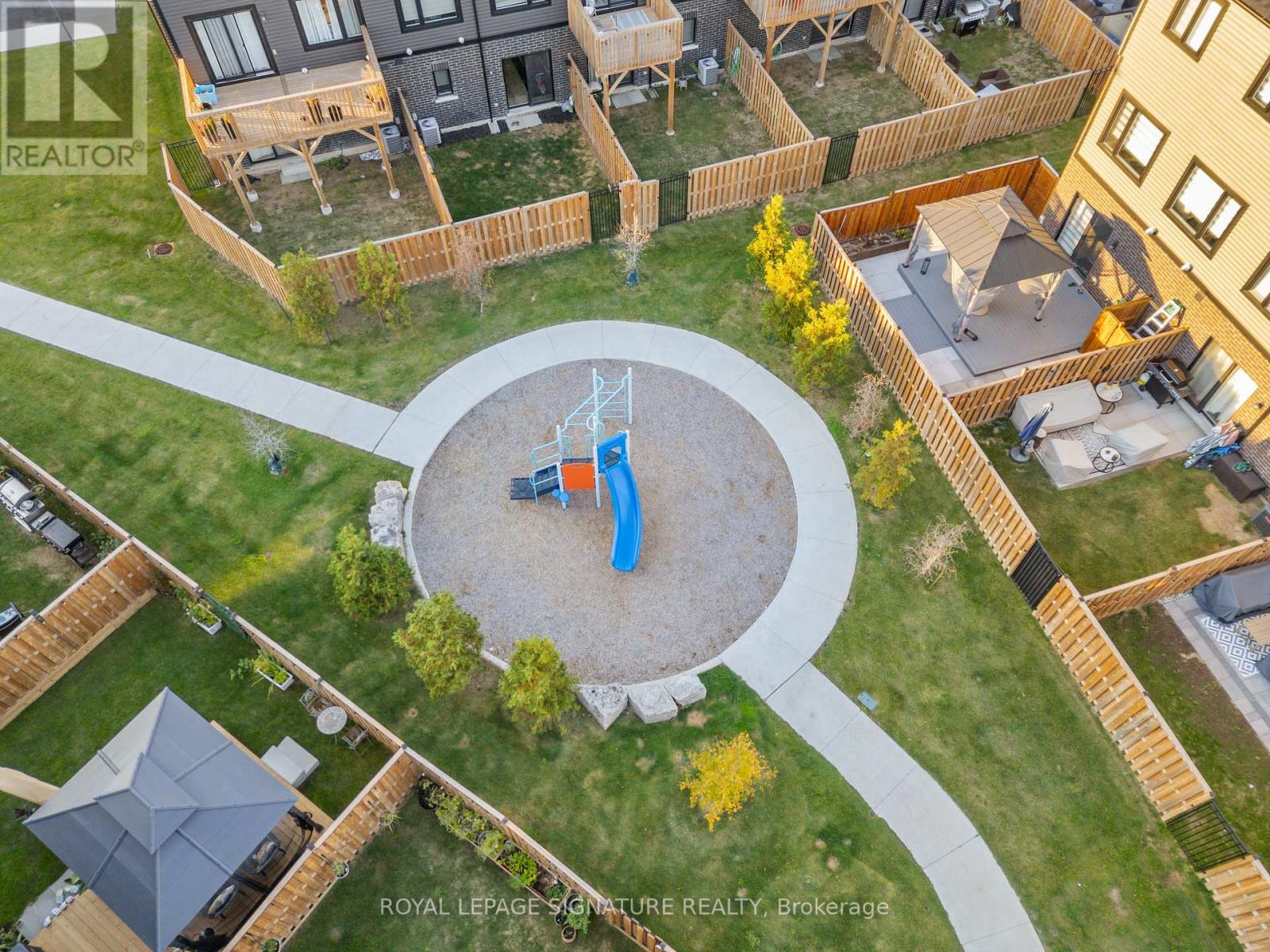 Single Family House for Sale in  WELCH LANE Hamilton (Mountview) 