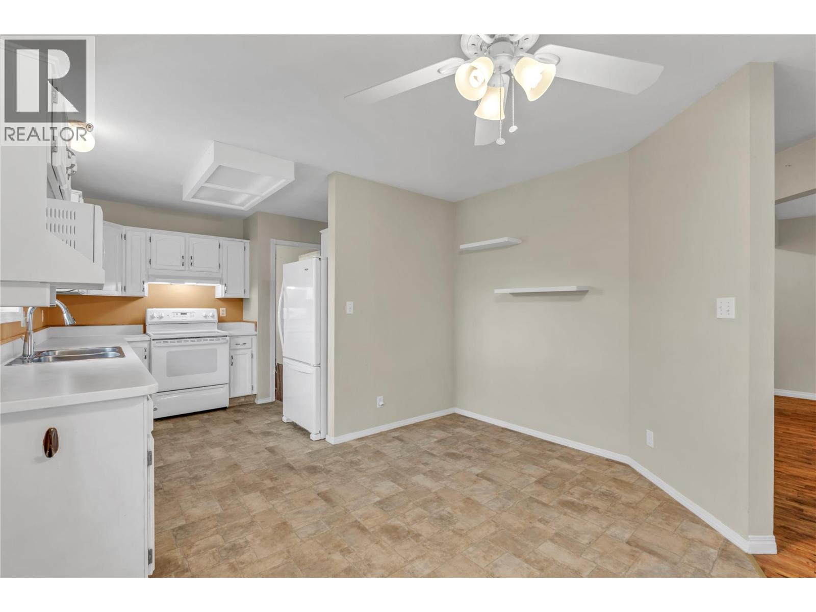 10505 Quinpool Road Unit# 16, Summerland