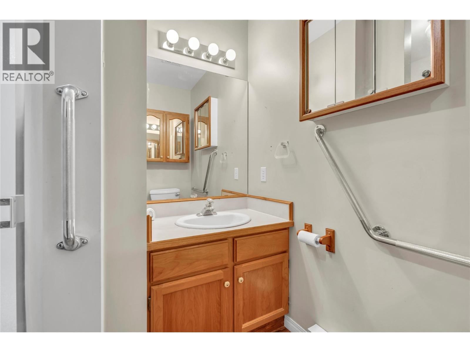 10505 Quinpool Road Unit# 16, Summerland