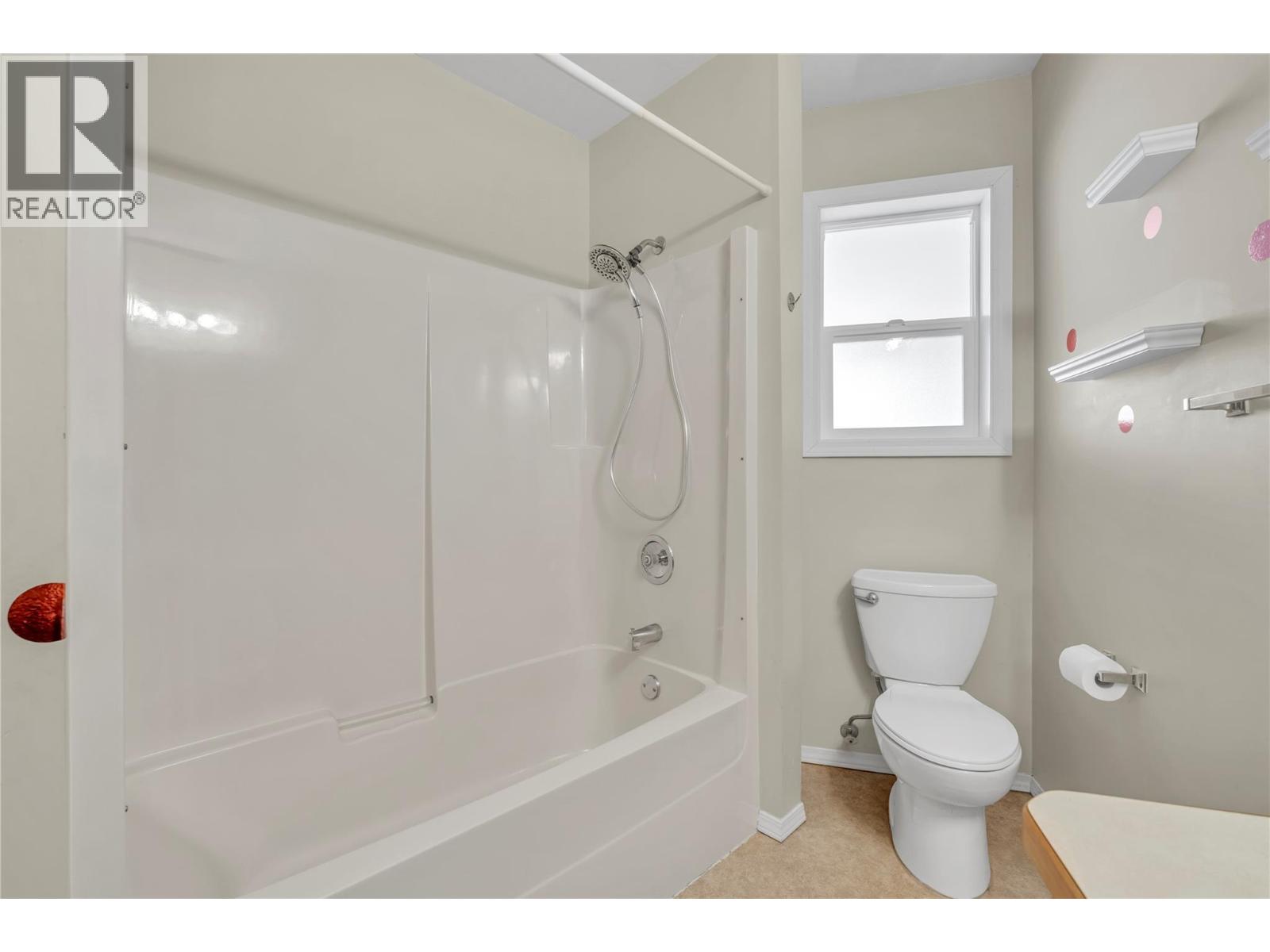 10505 Quinpool Road Unit# 16, Summerland