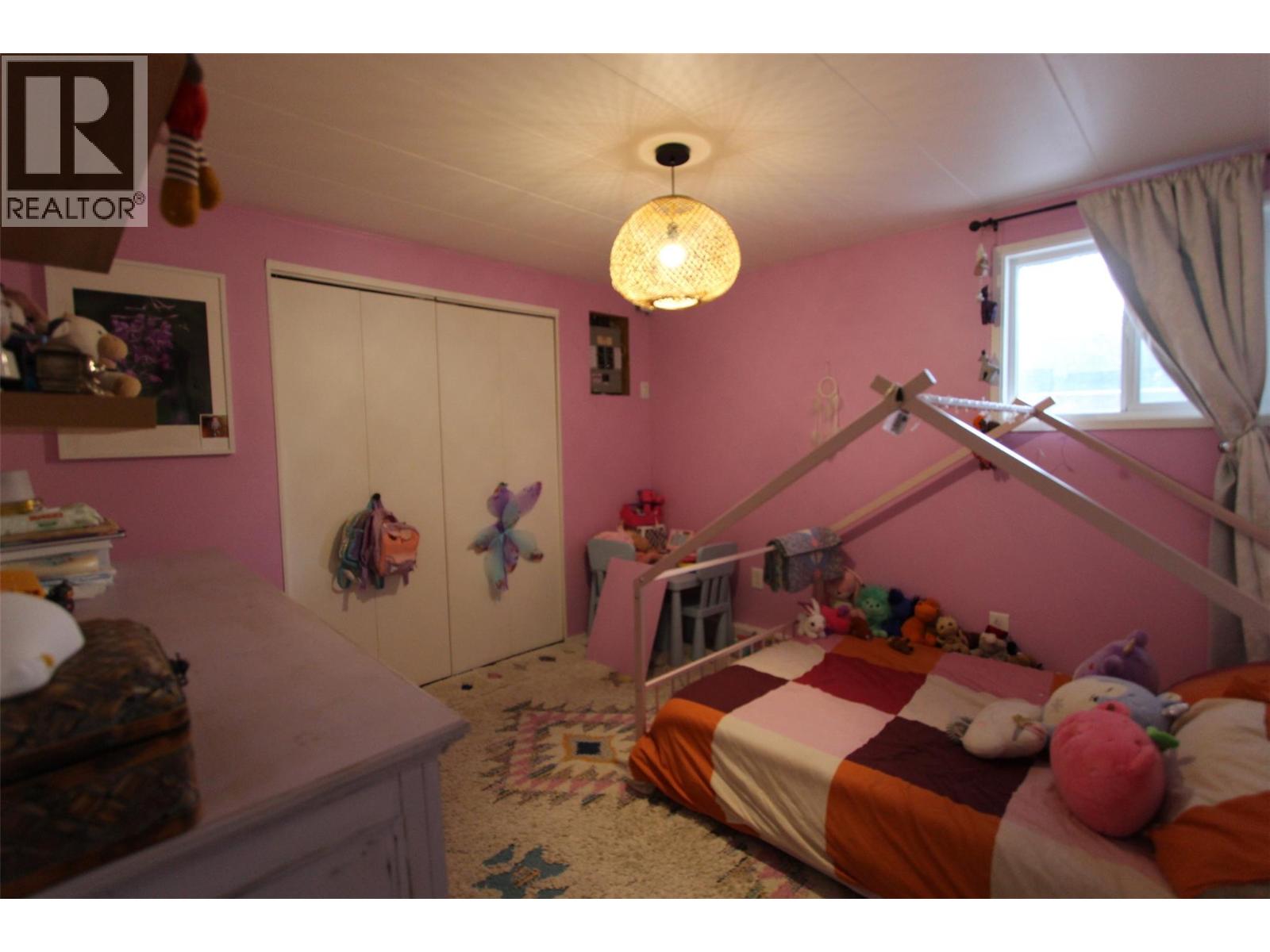 E15 60 Cokato Road, Fernie