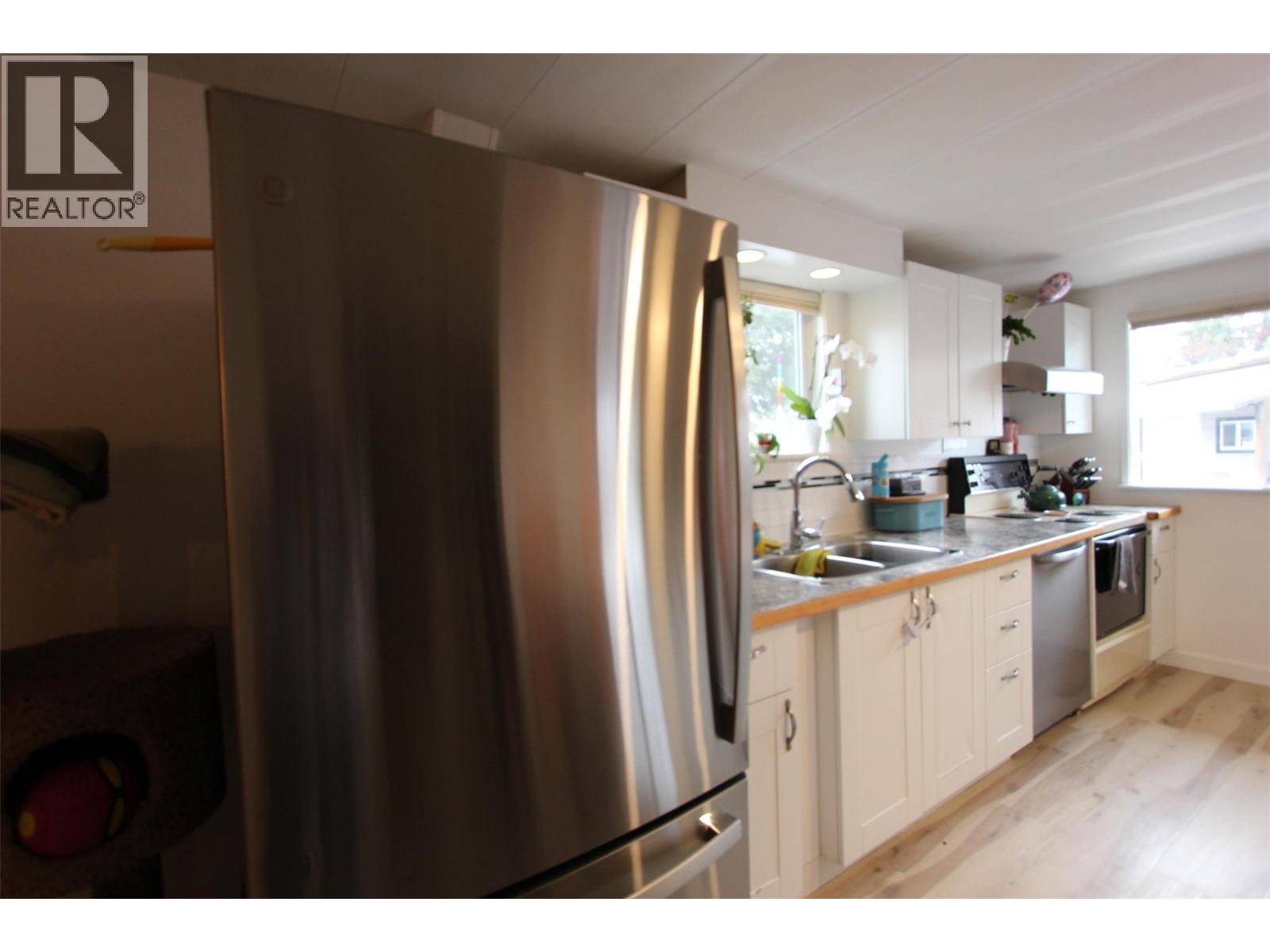 E15 60 Cokato Road, Fernie