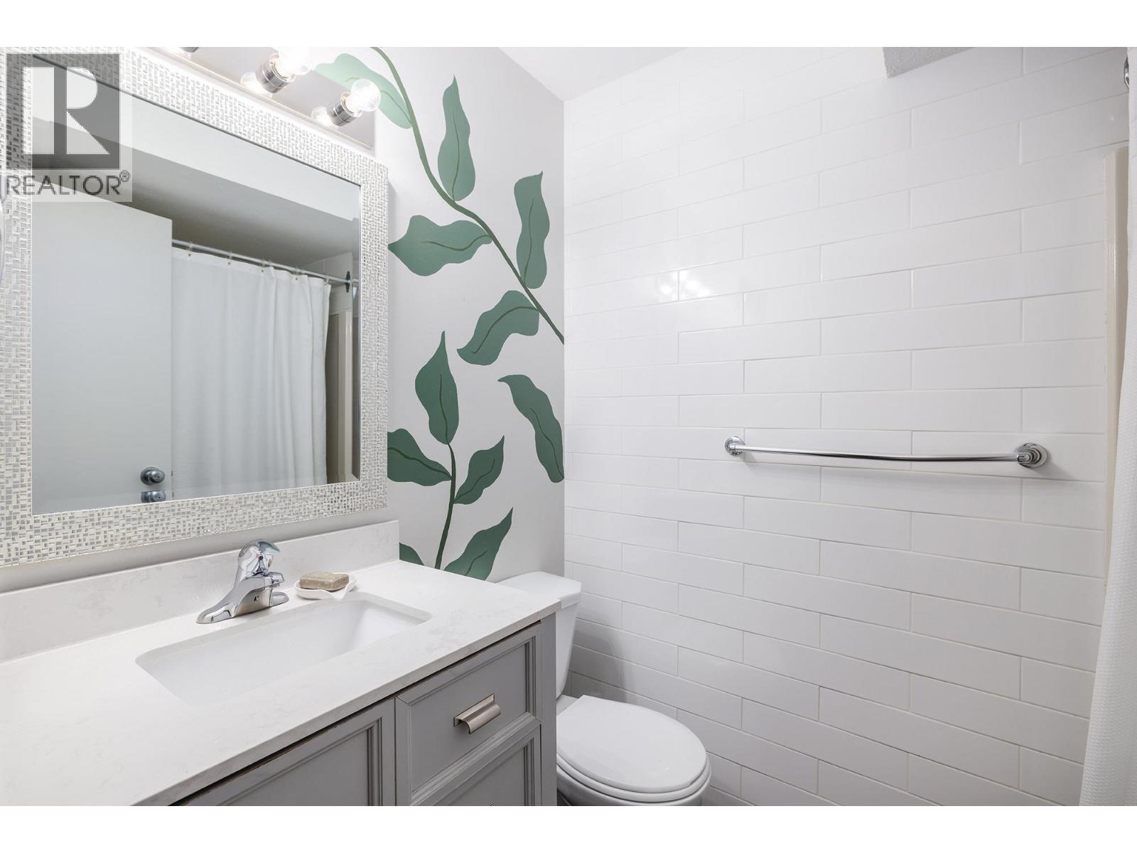 2728 Riffington Place, West Kelowna