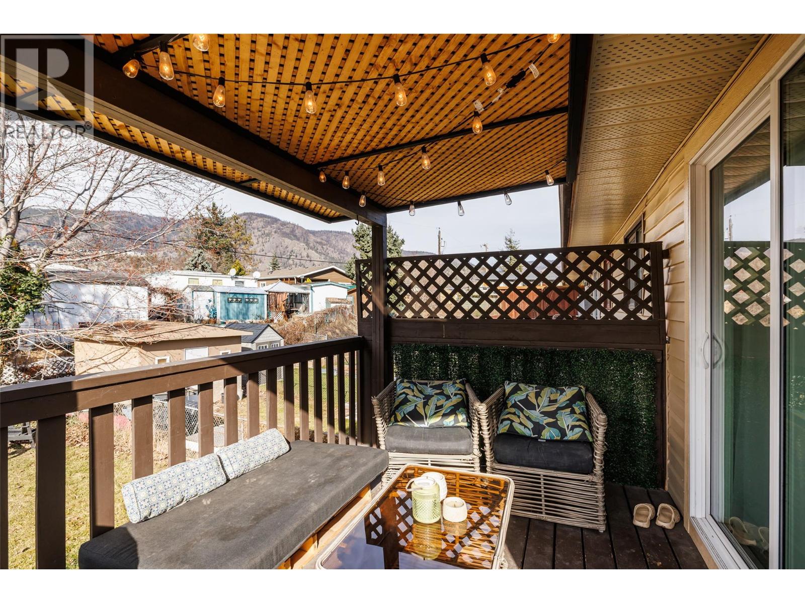 2728 Riffington Place, West Kelowna