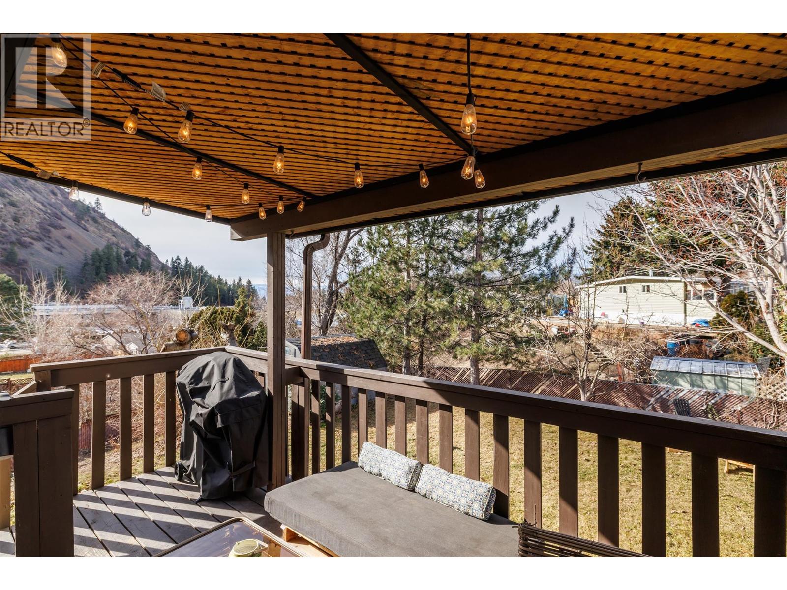 2728 Riffington Place, West Kelowna