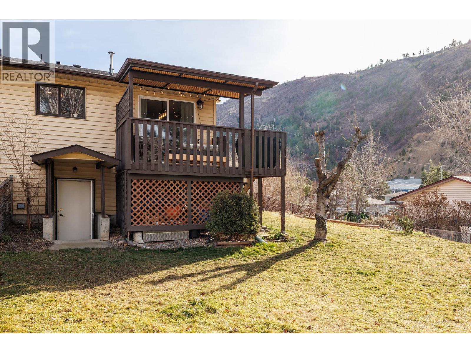 2728 Riffington Place, West Kelowna