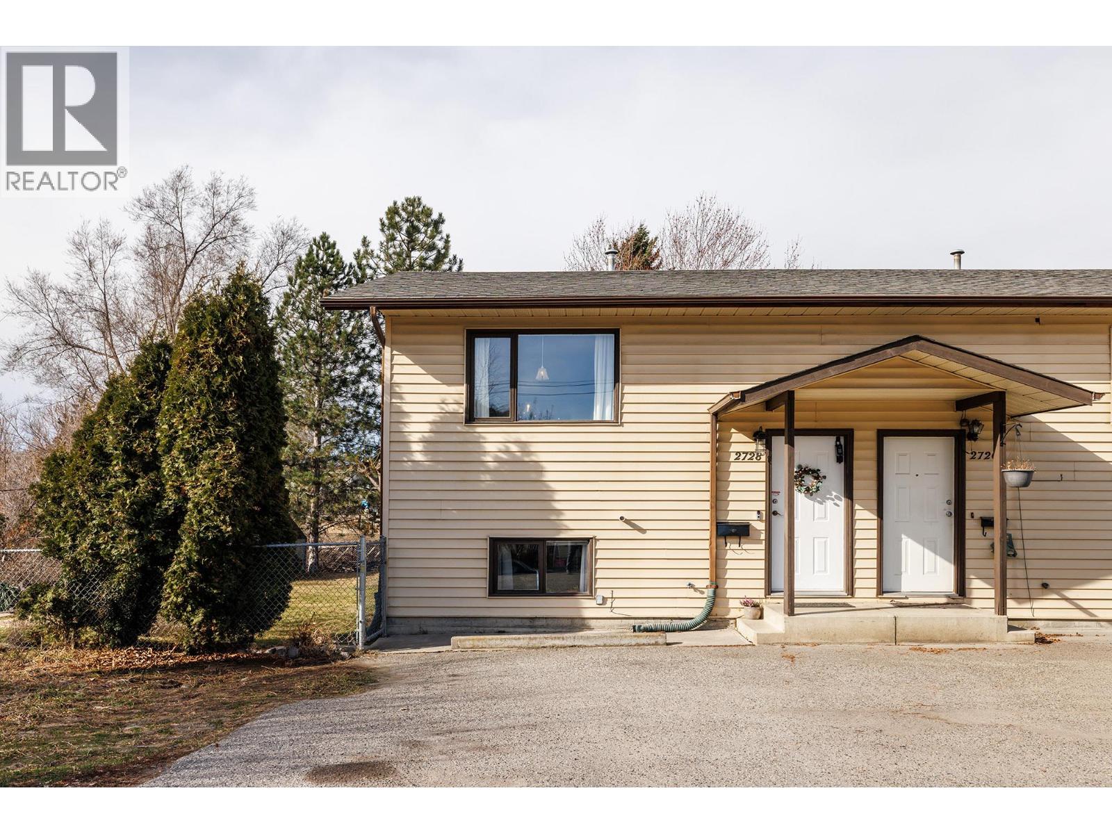 2728 Riffington Place, West Kelowna