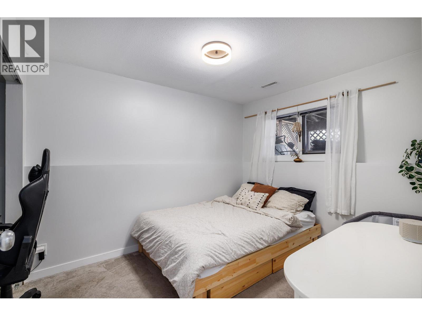 2728 Riffington Place, West Kelowna