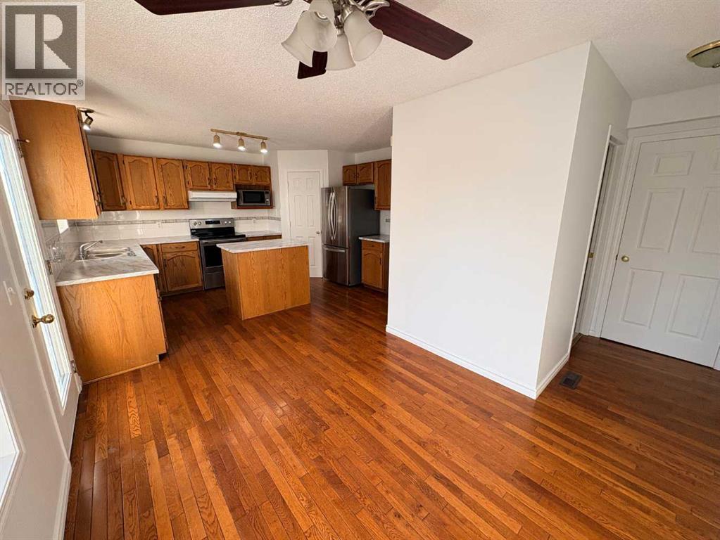 Single Family House for Sale in  Martha