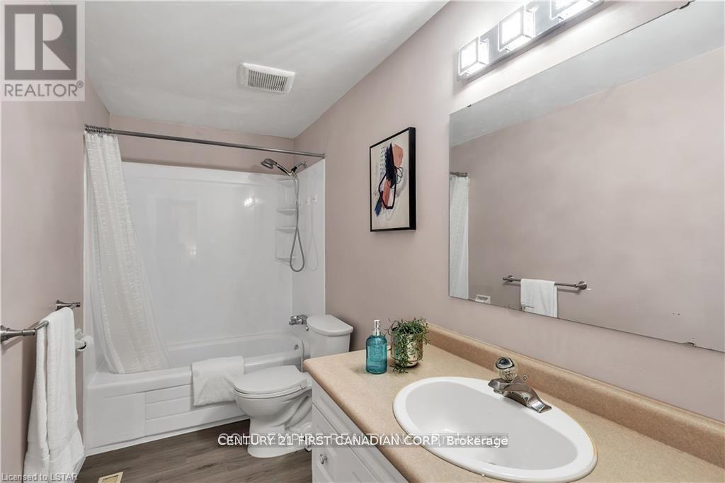 53 ARCHER CRESCENT - 26