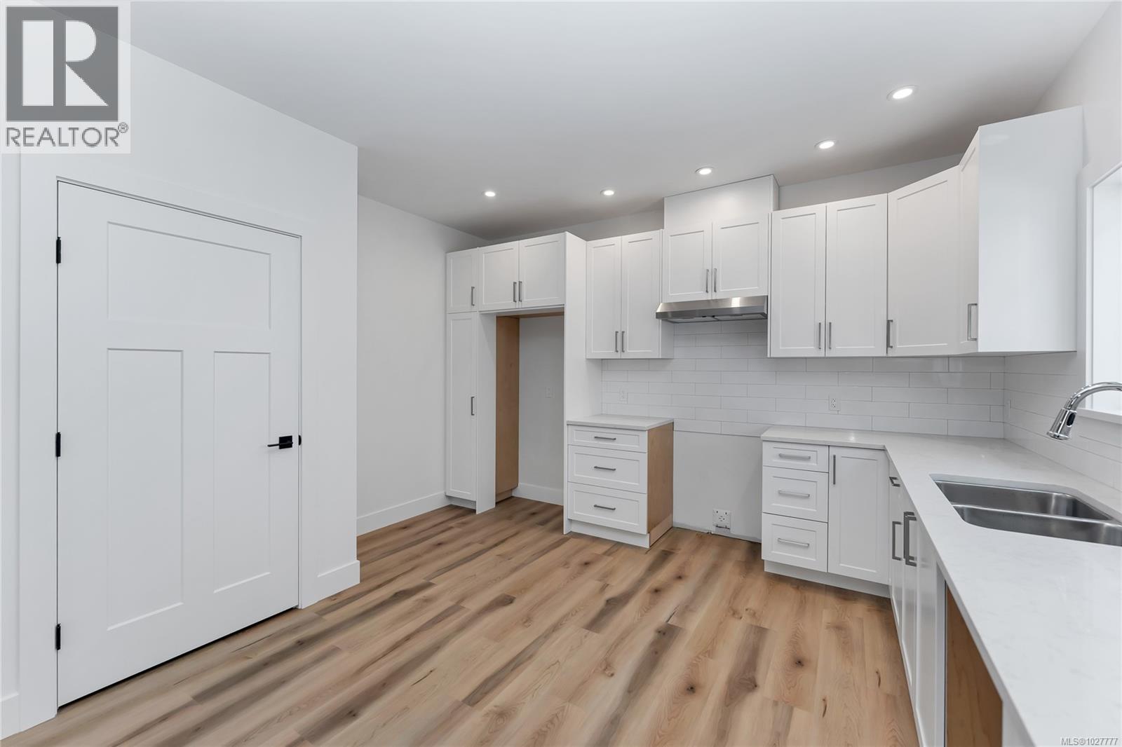 2021 OAKHILL PL - 15